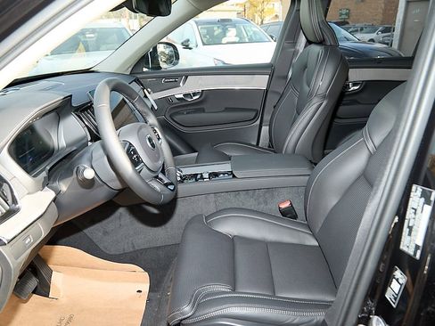 New 2026 Volvo XC90 B6 Ultra w/ Protection Package image 17