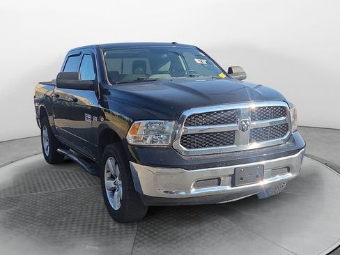 Used 2019 RAM 1500 Classic SLT AWD/4WD image 7