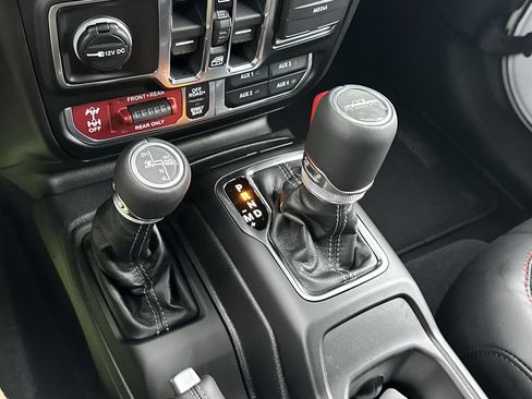 New 2026 Jeep Gladiator Rubicon image 23