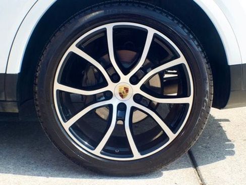 Used 2021 Porsche Cayenne S AWD/4WD image 54