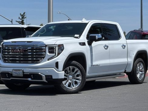 Used 2023 GMC Sierra 1500 Denali AWD/4WD image 9