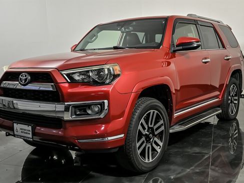 Used 2014 Toyota 4Runner Limited AWD/4WD image 5
