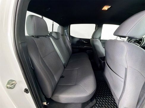 Used 2017 Toyota Tacoma TRD Off-Road image 26