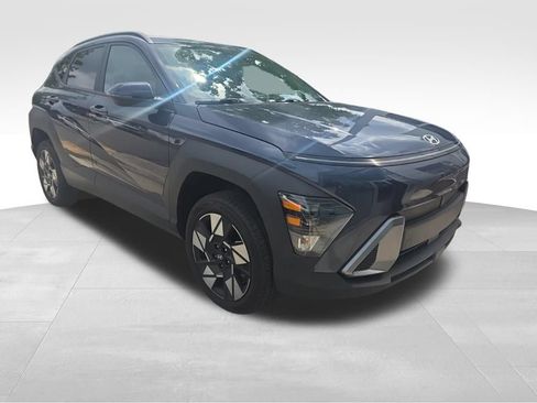Used 2024 Hyundai Kona SEL w/ Convenience Package AWD/4WD image 2