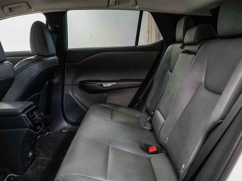 Used 2025 Lexus RZ 300e image 17