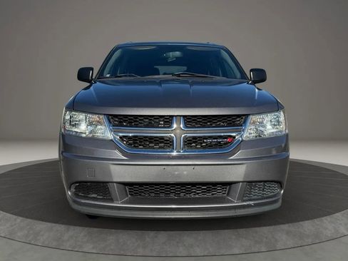 Used 2013 Dodge Journey SE image 2