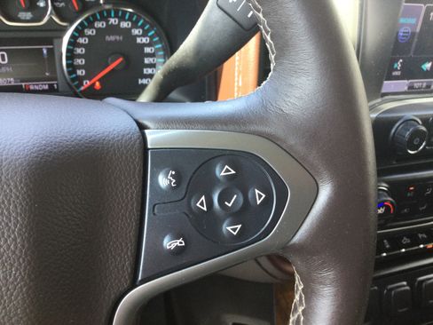 Used 2015 Chevrolet Silverado 2500 High Country w/ Duramax Plus Package AWD/4WD image 18