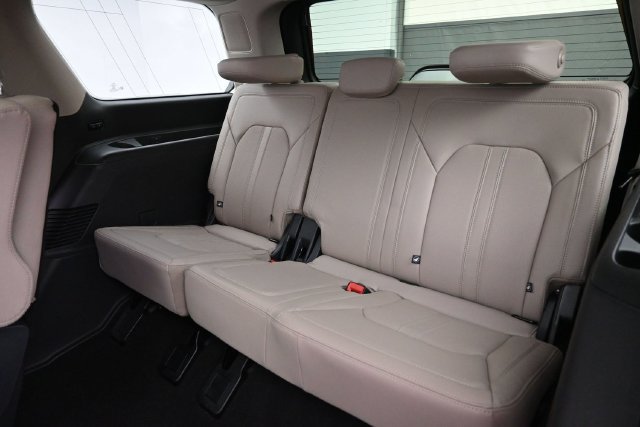 Certified 2024 Ford Expedition Limited RWD image 28