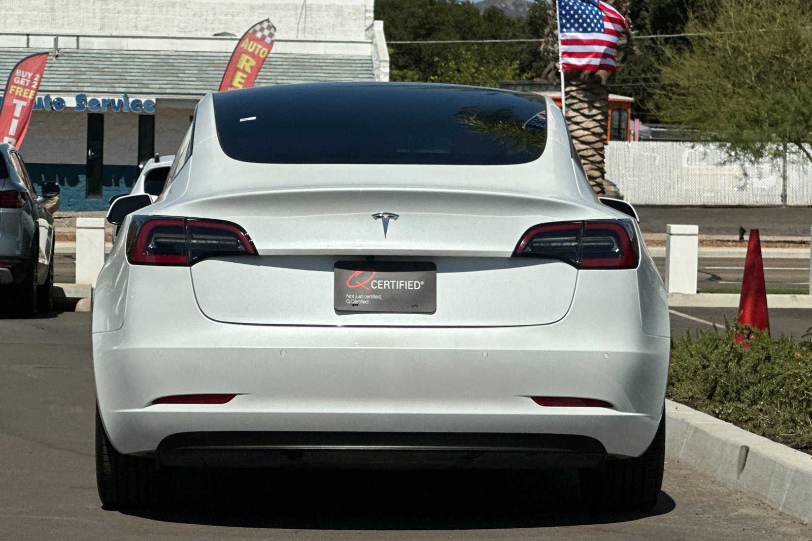 Used 2021 Tesla Model 3 Standard Range Plus RWD image 5