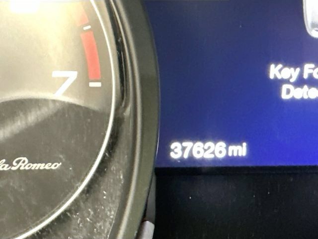 Used 2023 Alfa Romeo Stelvio Veloce AWD/4WD image 17
