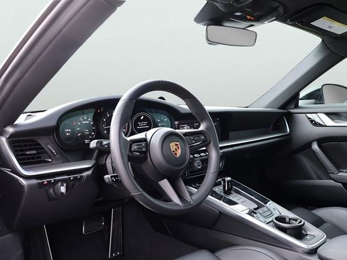 Used 2020 Porsche 911 Carrera 4S AWD/4WD image 4