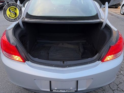 Used 2012 Buick Regal Leather image 21