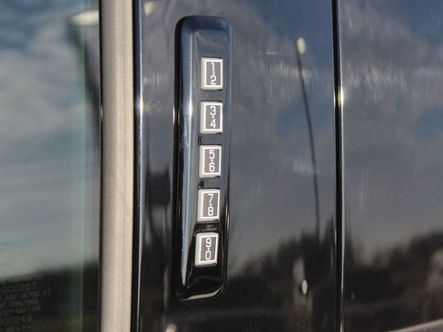 Used 2024 Ford F150 Lariat w/ FX4 Off-Road Package image 4