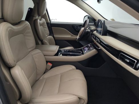 Used 2020 Lincoln Aviator Reserve w/ Equipment Group 202A AWD/4WD image 21