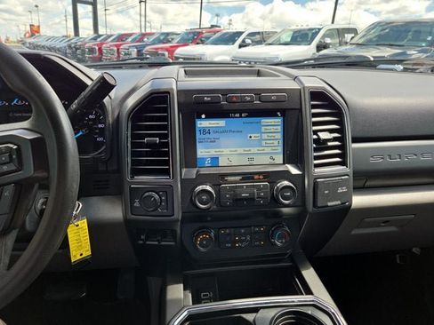 Used 2019 Ford F350 XLT w/ XLT Premium Package AWD/4WD image 15