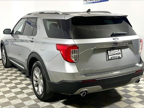 Certified 2024 Ford Explorer Limited image 8