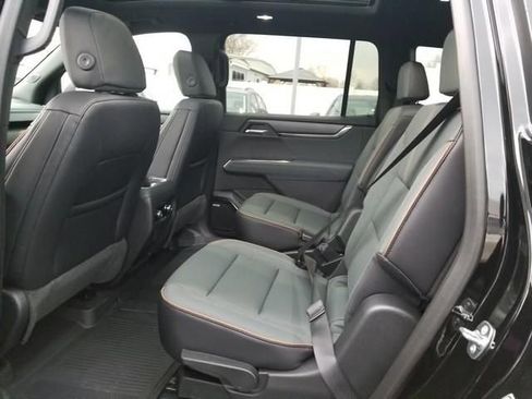 New 2026 GMC Acadia AT4 w/ Luxury Package AWD/4WD image 13