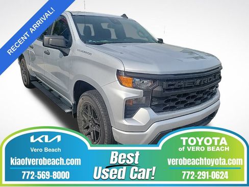 Used 2022 Chevrolet Silverado 1500 Custom image 1