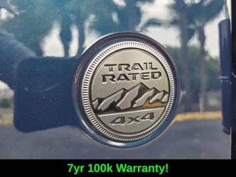 Used 2025 Jeep Wrangler Sport AWD/4WD image 12