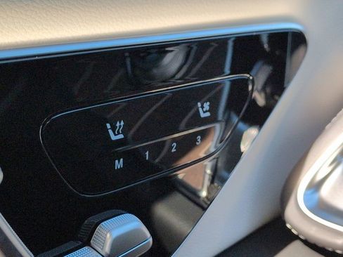 New 2026 Mercedes-Benz E 350 4MATIC Sedan image 23
