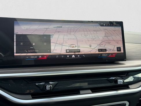 New 2026 BMW X5 xDrive40i w/ Executive Package image 15