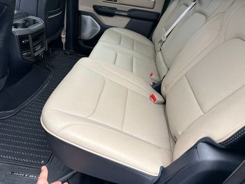 Used 2019 RAM 1500 Limited AWD/4WD image 6