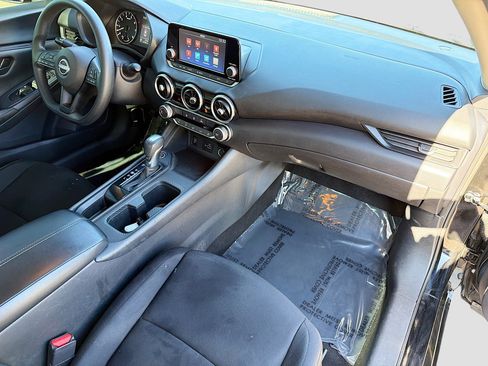 Used 2024 Nissan Sentra S image 12