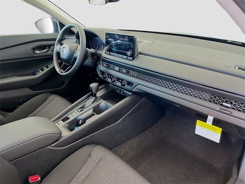 New 2025 Honda Accord SE image 32