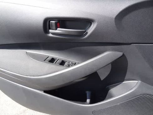 Used 2024 Toyota Corolla LE FWD image 15