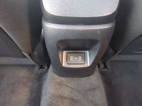 Used 2025 Hyundai Elantra SEL FWD image 22