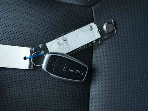 Used 2025 Honda Accord EX-L image 46