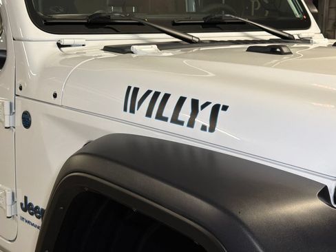 Used 2024 Jeep Wrangler Unlimited AWD/4WD image 10