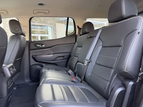 Used 2023 GMC Acadia Denali image 32