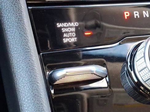 Used 2023 Jeep Grand Cherokee Limited image 32