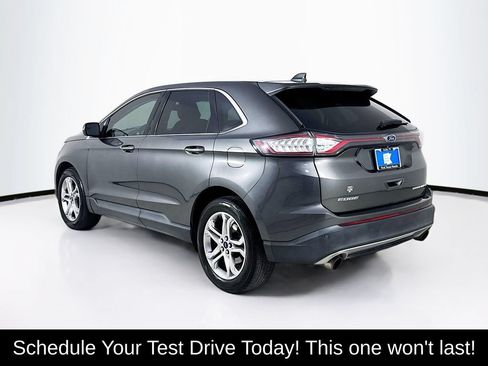 Used 2016 Ford Edge Titanium FWD image 5