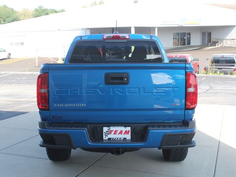 Used 2022 Chevrolet Colorado Z71 AWD/4WD image 7