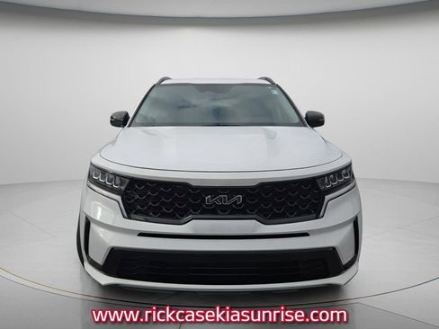 Used 2022 Kia Sorento S image 3