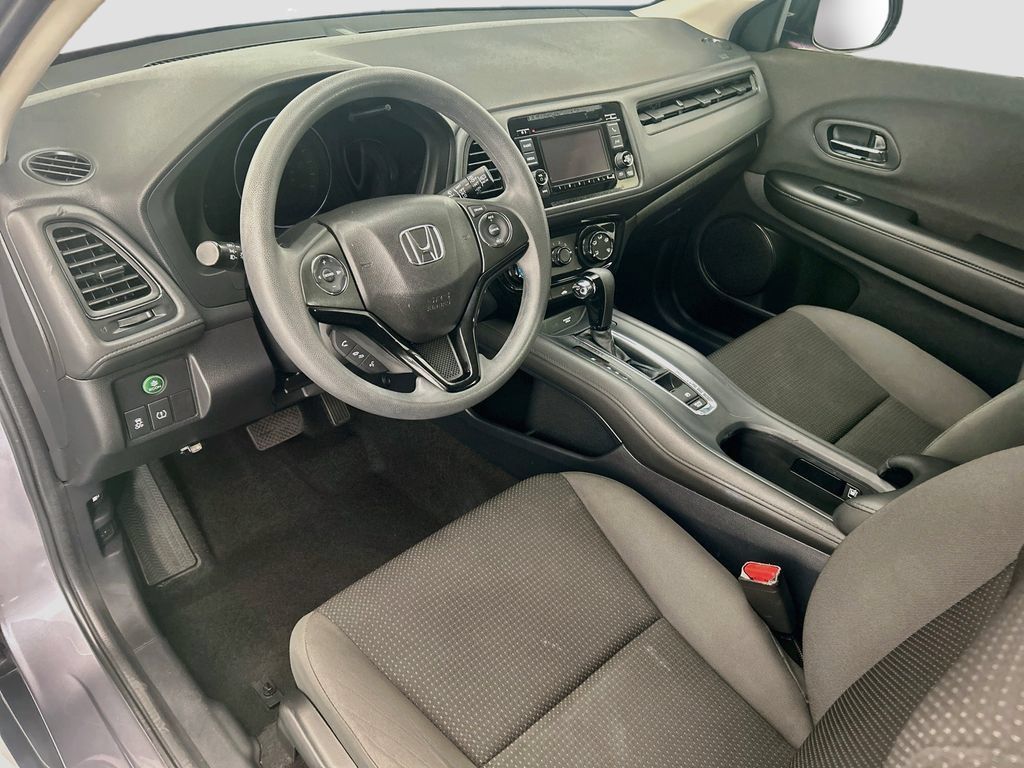 Used 2019 Honda HR-V LX image 9