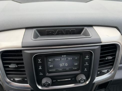 Used 2019 RAM 1500 Classic SLT AWD/4WD image 25