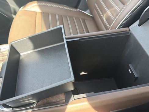New 2026 GMC Acadia Denali Ultimate w/ LPO, Floor Liner Package AWD/4WD image 26