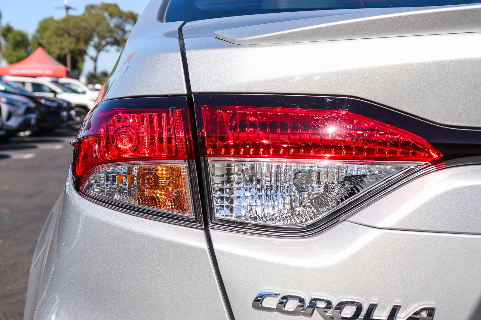 Certified 2025 Toyota Corolla SE FWD image 10