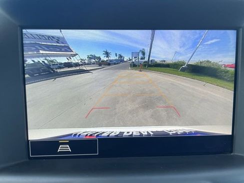 Used 2023 GMC Terrain SLT FWD image 14