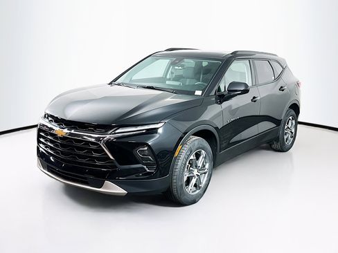 Used 2024 Chevrolet Blazer LT w/ Convenience Package image 3