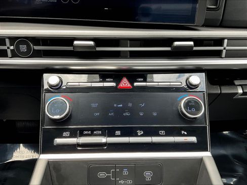 Certified 2026 Hyundai Santa Fe SE AWD/4WD image 15