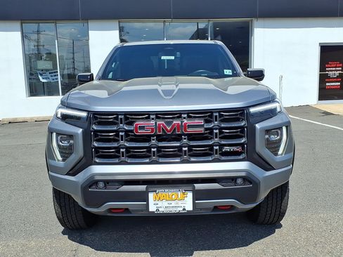 Certified 2024 GMC Canyon AT4 w/ AT4 Premium Package AWD/4WD image 2