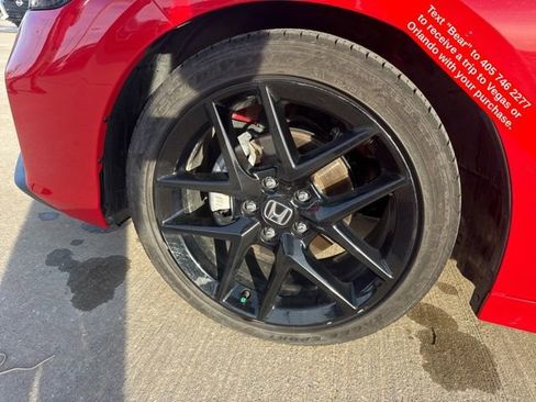 Used 2025 Honda Civic Sport image 9