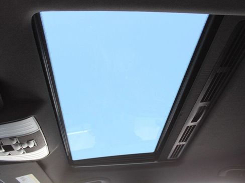 Used 2011 Mercedes-Benz E 350 Sedan image 19