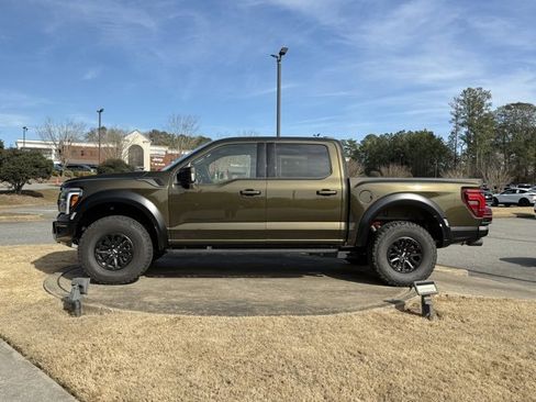 Used 2025 Ford F150 Raptor image 4