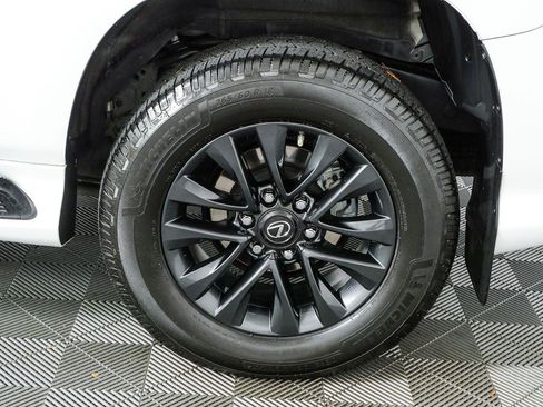 Used 2022 Lexus GX 460 Premium w/ Premium Package AWD/4WD image 39