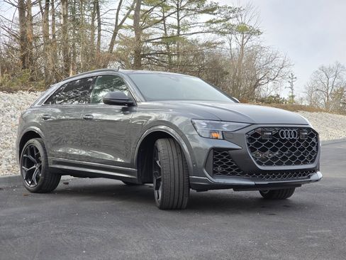 New 2026 Audi RS Q8 performance image 30